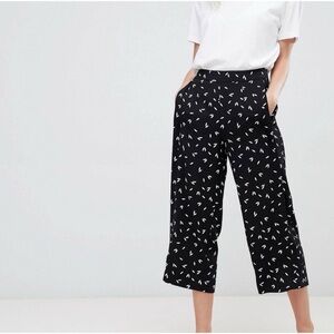 Whistles Black and White Wide Leg Cropped Pants US‎ Size 4